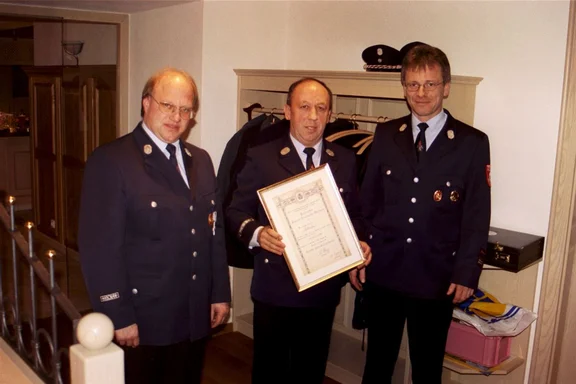 2004_03_05_Gruendungsurkunde.jpg